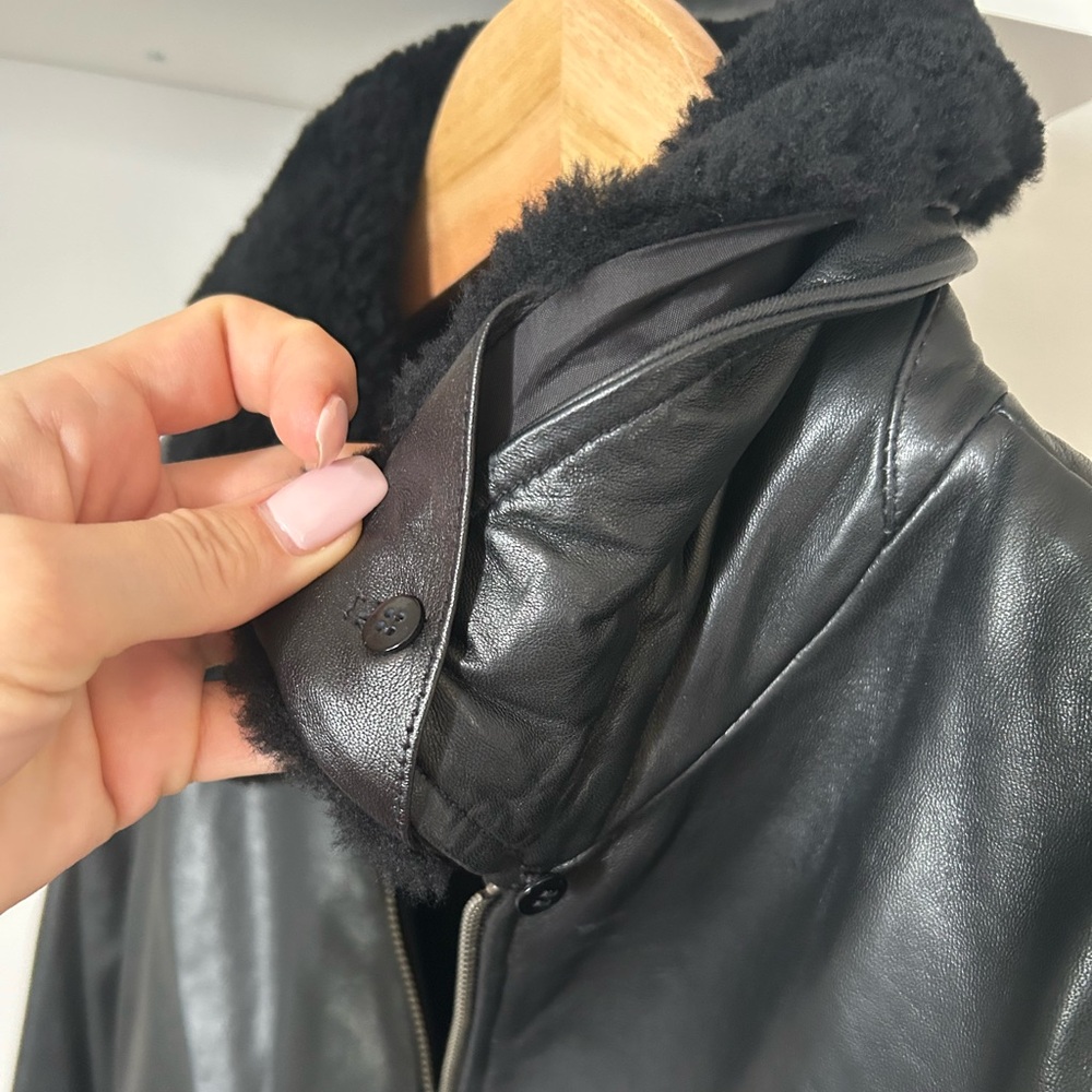NWT Danier Avita Black Leather Jacket, L - Picture 6 of 16